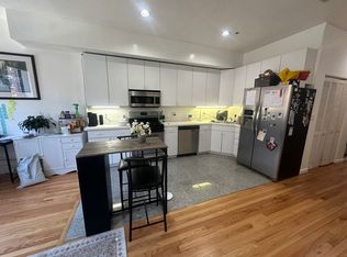 238 Hanover St APT 1, Boston, MA 02113