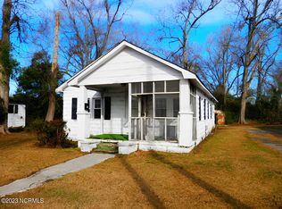 304 Phillips St, Whiteville, NC 28472
