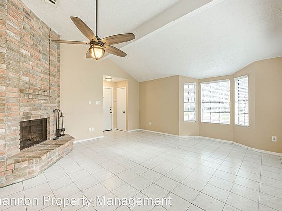 5th image of 19910 Westcliffe Ct