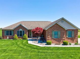 4480 Quirin Rd, Smithton, IL 62285