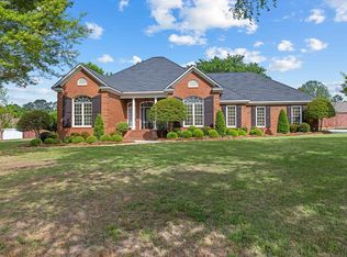 758 Lake Laurie Dr, Valdosta, GA 31605