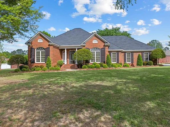 758 Lake Laurie Dr, Valdosta, GA 31605