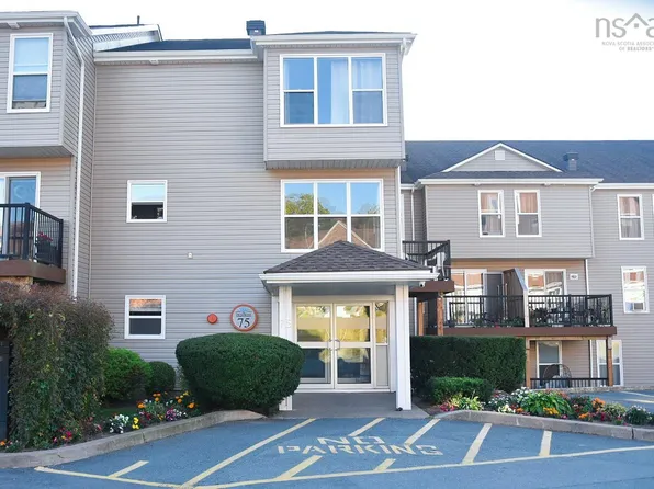 75 Collins Grv #231, Halifax, NS B2W 6B3