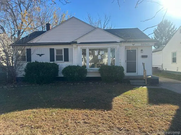 30945 Marquette St, Garden City, MI 48135