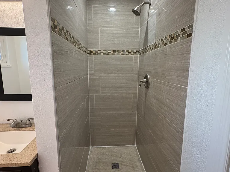 528 N Placentia Ave — Photo 24