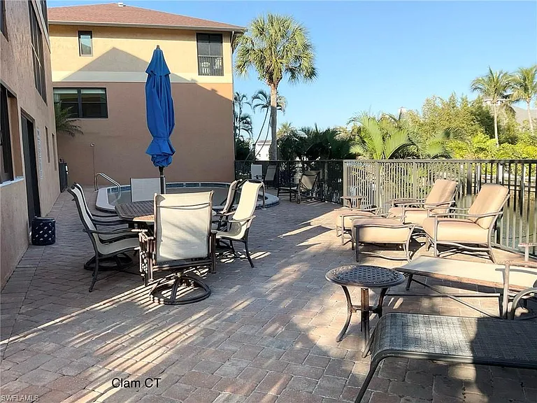 1165 Clam Ct #7 — Photo 31