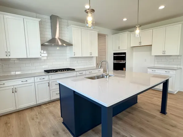 5108 Boylston Dr, Fuquay Varina, NC 27526