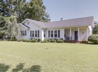 347 Curry St NE, Pelham, GA 31779