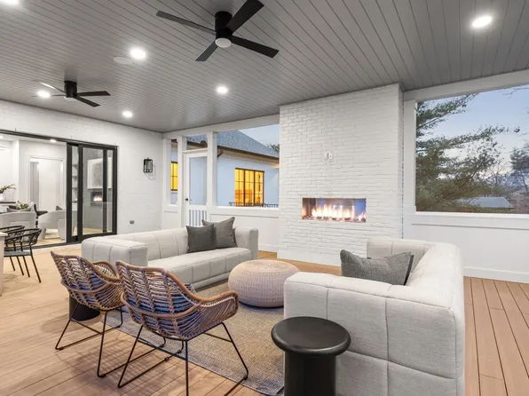 6718 Fleetwood Dr, Nashville, TN 37205