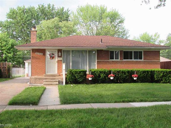 2nd image of 22439 Euclid St