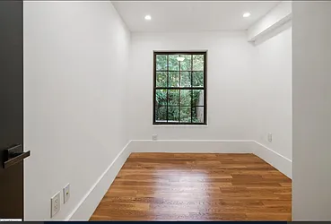Rented by Real Team Brokerage