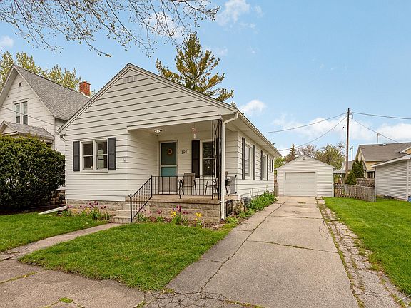 2nd image of 1911 15th St