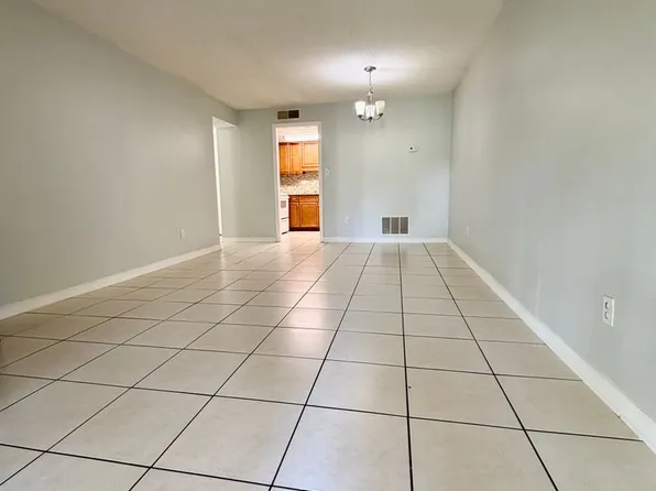7609 Dolonita Dr, Tampa, FL 33615