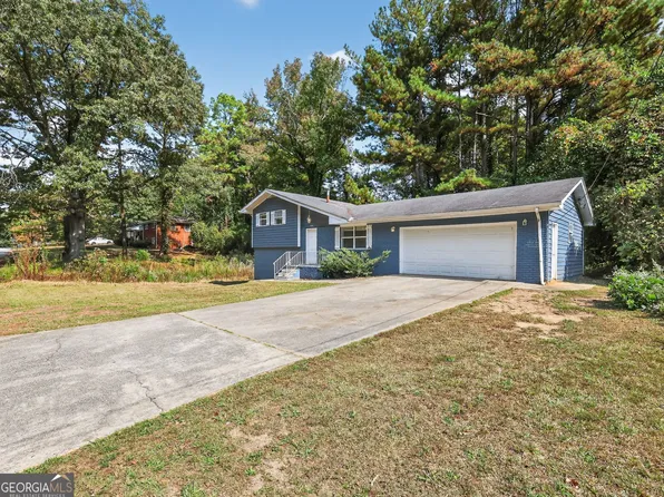 4598 Ashmore Dr, Forest Park, GA 30297