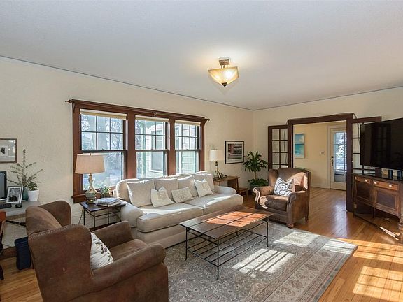 5th image of 419 Ferson Ave