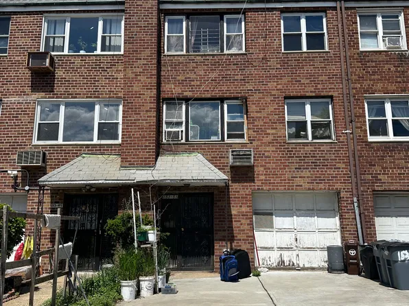 153-51 Horace Harding Boulevard image 1 of 10