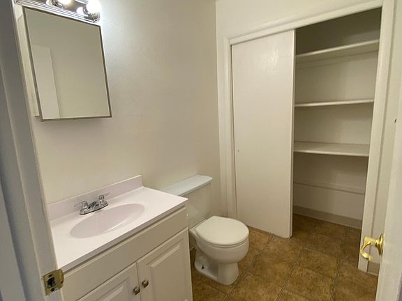 2nd image of 3585 Cleveland Dr APT A