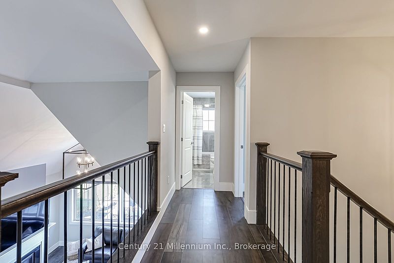 The Blue Mountains House for rent - 5 Bedrooms — photo 18