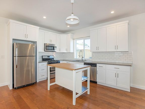 4th image of 6178 Aldama St #1/4
