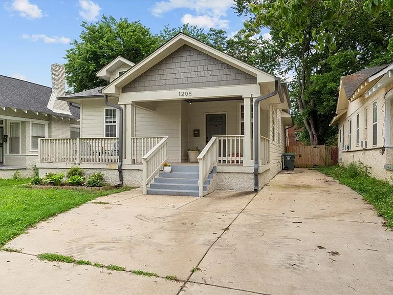 1205 Forrest Ave — Photo 21