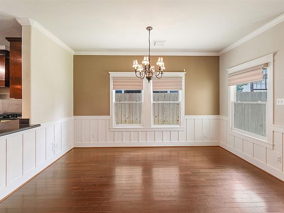 5th image of 1317 Prince St