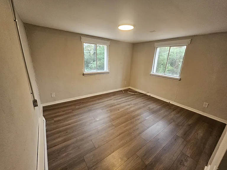 842 S Confederate Ave — Photo 8