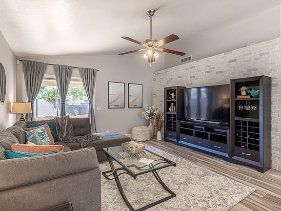 2T6A5343-HDR_08282023