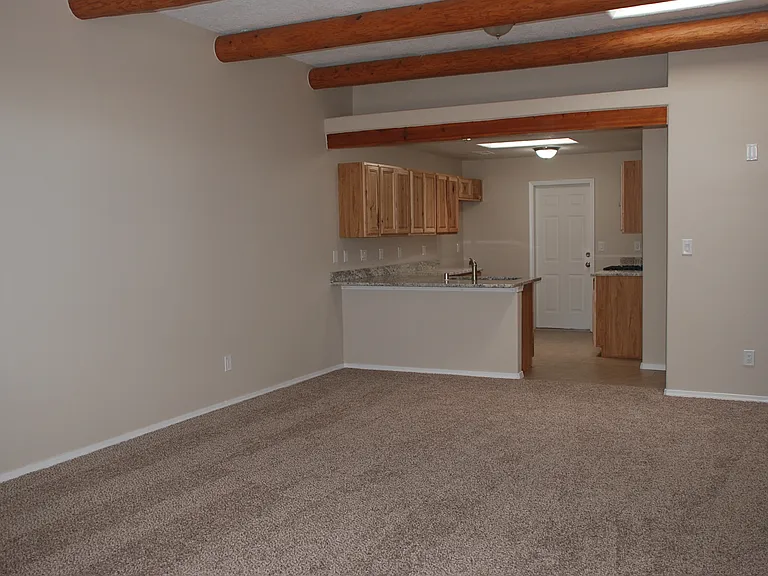 659 Reeves Pl SW — Photo 5