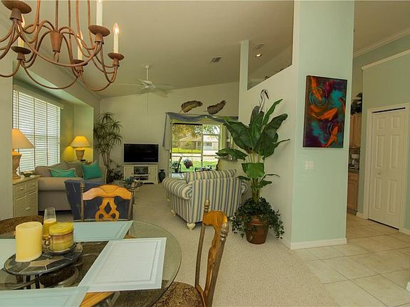 4th image of 1374 Hedgewood Cir