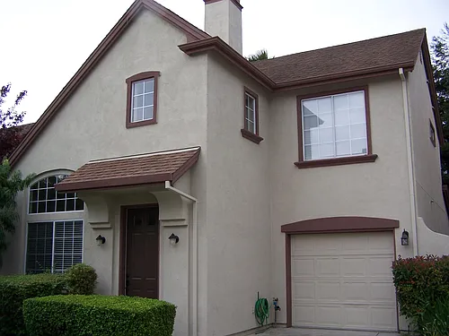 230 Holland Cir Photo 1