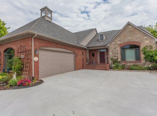 5484 Pinnacle Ct, Ann Arbor, MI