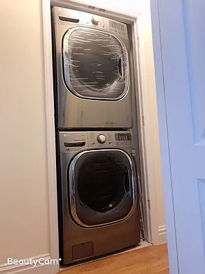 Sold by Momentum Real Estate LLC | media 25