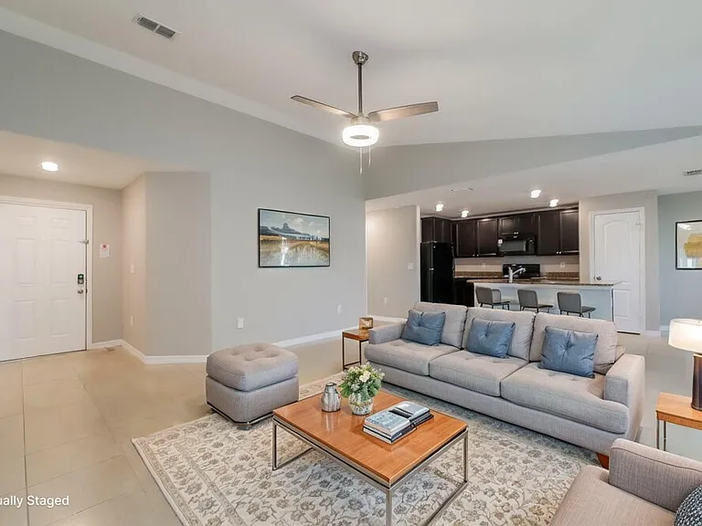 246 Hyacinth Ct — Photo 4