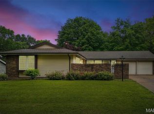 12648 Meadowdale Dr, Saint Louis, MO