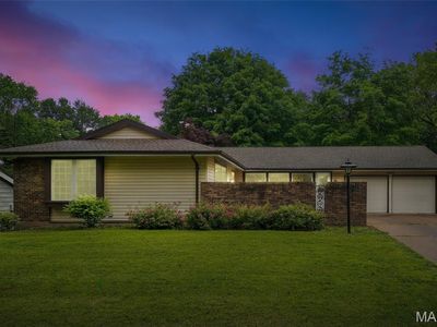 12648 Meadowdale Dr, Saint Louis, MO, 63138