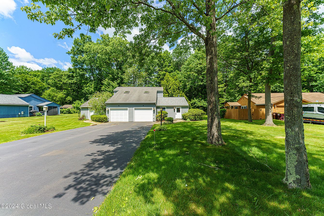 1st image of 14 Glenbrook Drive