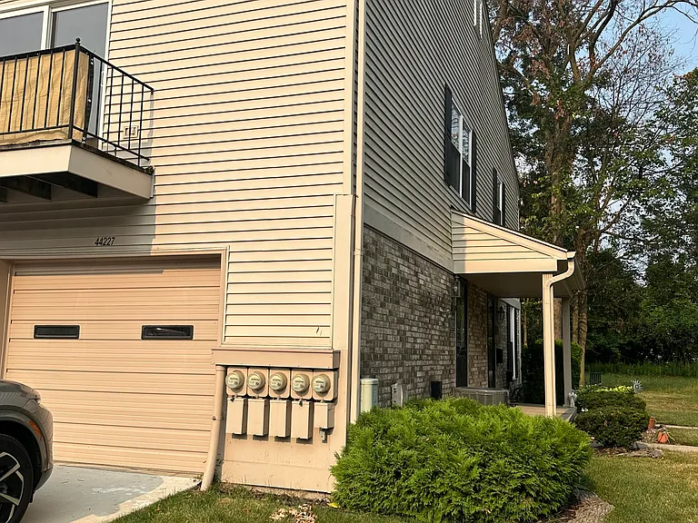 44227 Providence Dr — Photo 1
