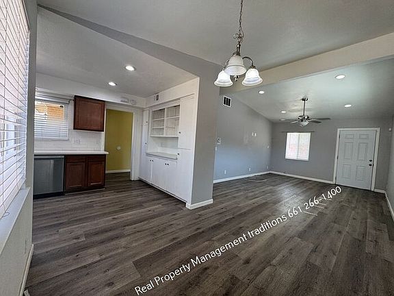 5th image of 1020 W Avenue J14