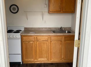 1012 W 1st St APT 3, Sumner, IA 50674