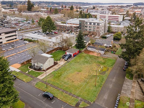 4th image of 532 13th Avenue SE