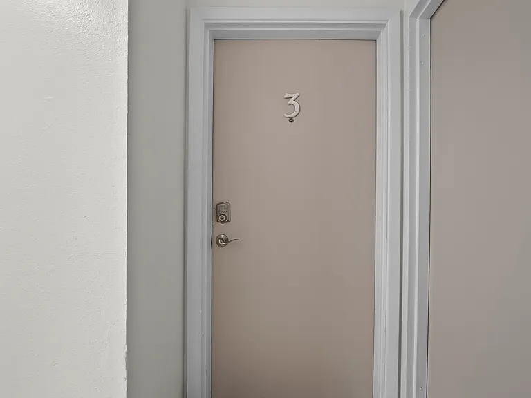 300 E 45th Ave #3 — Photo 25