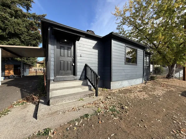 12101 SE Lincoln St, Portland, OR 97216
