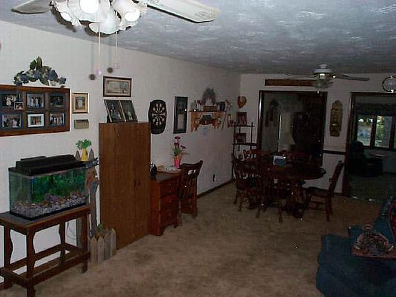 2nd image of 1137 Shelden St