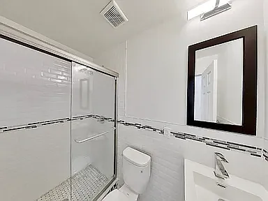 35 Schaefer St #3R — Photo 9