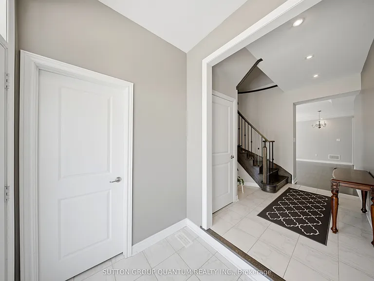 3196 Ernest Appelbe Blvd — Photo 7