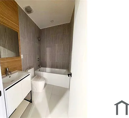 1750 Topping Ave #2 — Photo 7