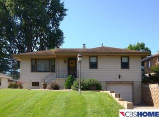 4055 East St, Omaha, NE 68107
