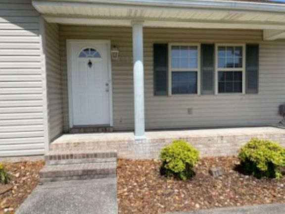 3rd image of 2536 Nova Cir