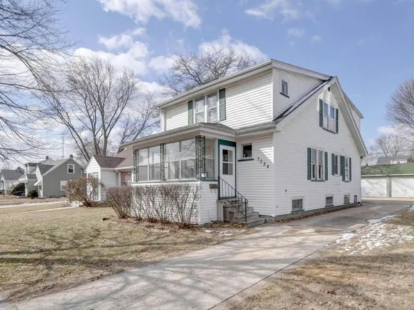 7024 40th Ave, Kenosha, WI 53142