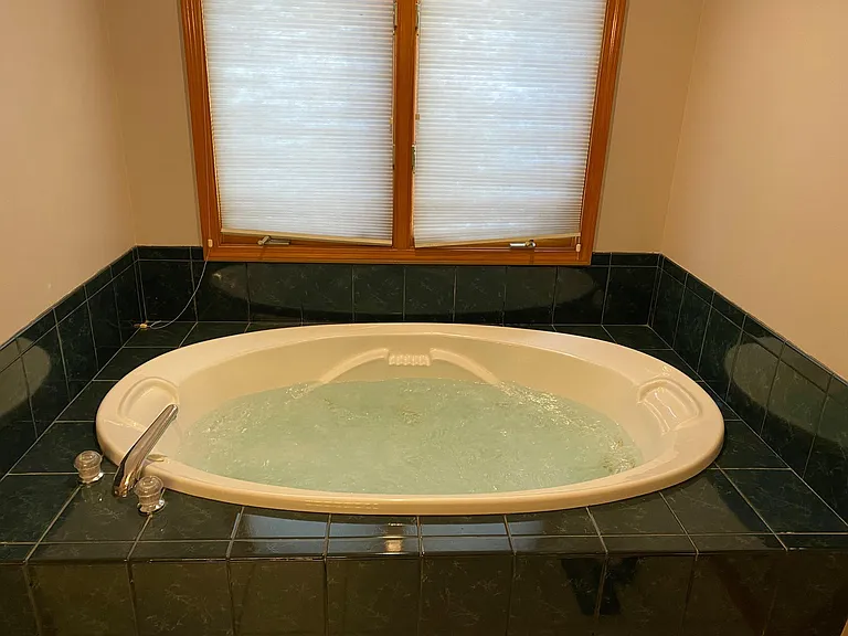 7805 Rutherford Ct — Photo 27